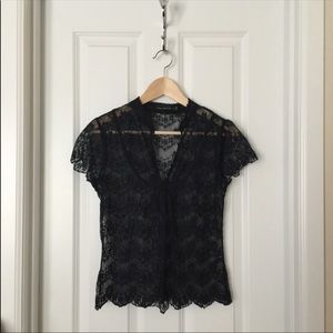 Limited lace blouse